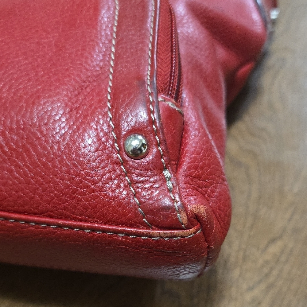 Tignanello Chic Red Leather Crossbody Bag‎ Lightweight Casual Small Bag - Picture 8 of 16